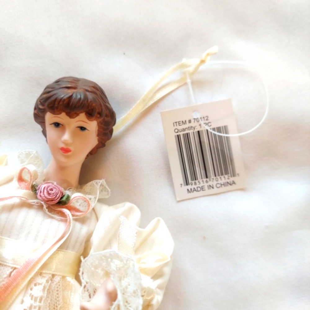 Vintage Victorian Lady Doll-Ornament Porcelain Head & Hands NWT Beige/Mauve Rose - Picture 3 of 12